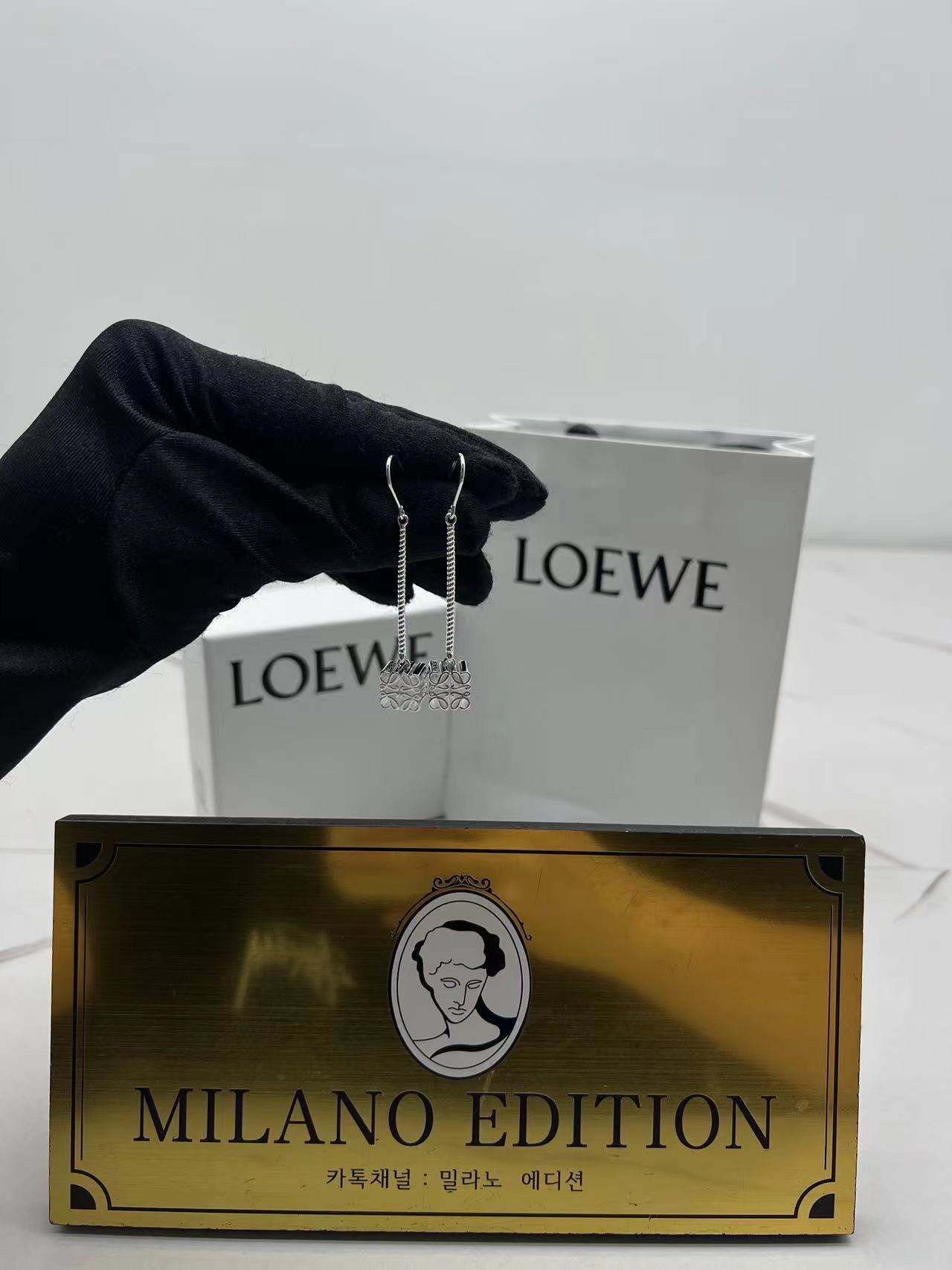 로에베 loewe 귀걸이